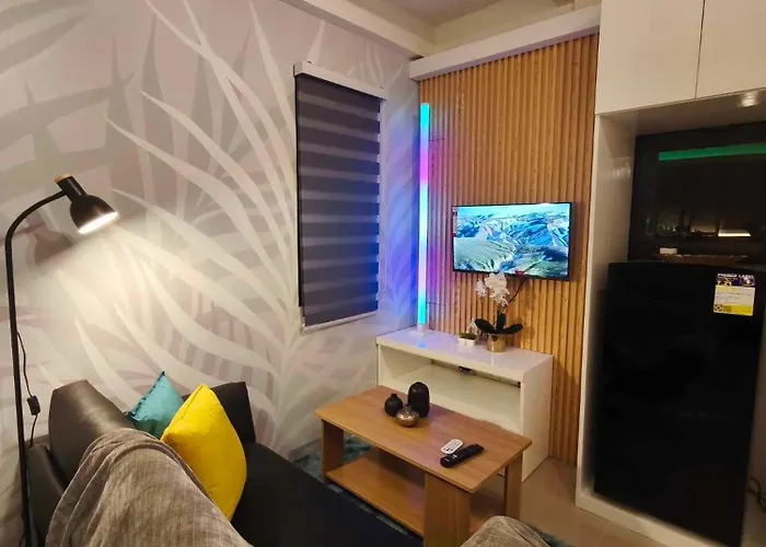 Almond Drive Apartment *
